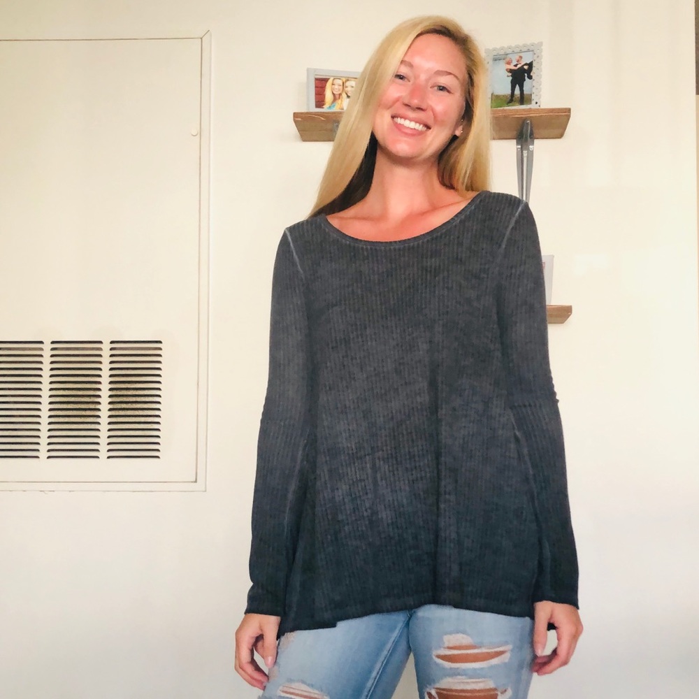 Long sleeved blue/grey shirt